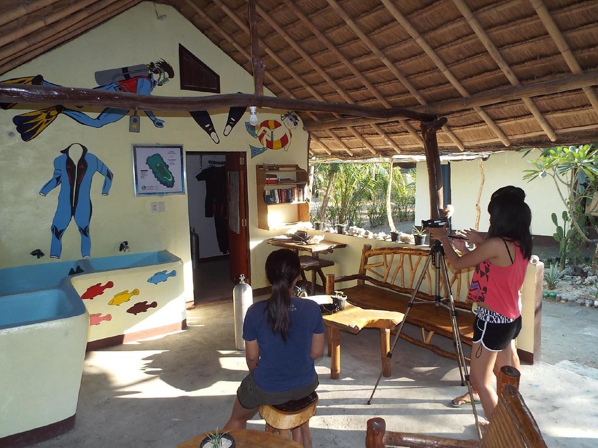Sablayan Gustav'S Place Silver Beach Dive Resort Kültér fotó